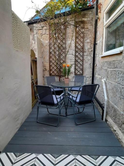 Sea View Cottage In Dorset, Portland Exterior foto